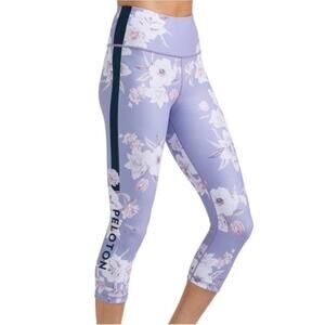 Peloton Wear it to Heart Cropped Floral Leggings S Purple‎